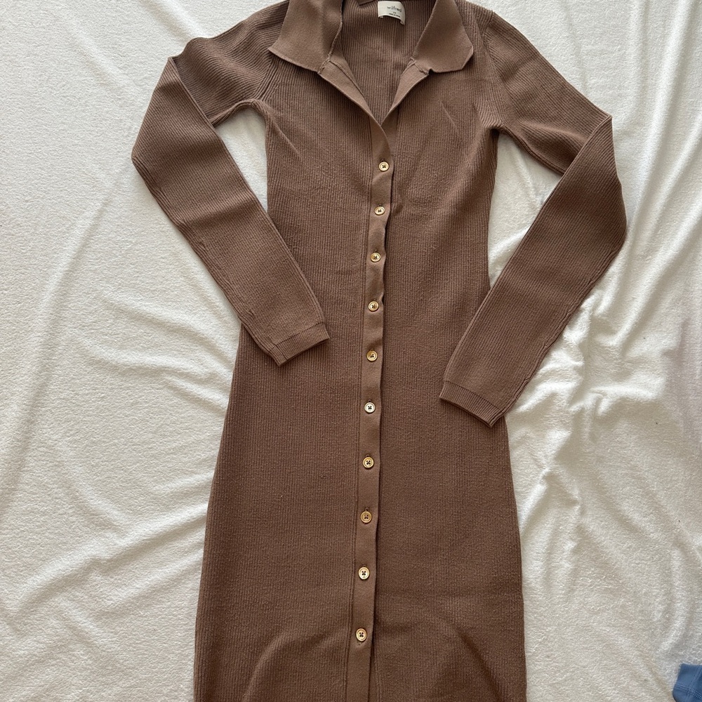 Elegant Brown Button-Up Dress